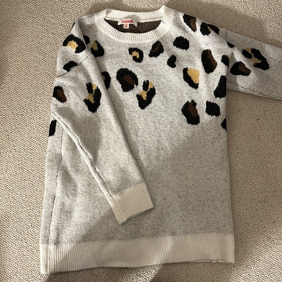 Small oversized soft Mazik sweater - Picture 2 of 5